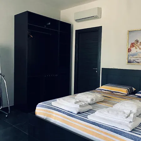 فندق مبيت وإفطار Bombrelais 4*