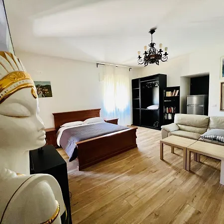 فندق مبيت وإفطار Bombrelais 4*