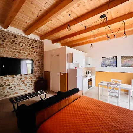 فندق مبيت وإفطار Bombrelais 4*