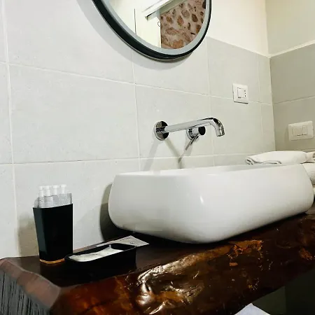 Bombrelais Bed and Breakfast 4*